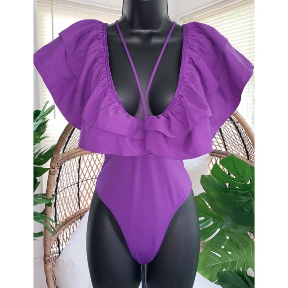Zara Ruffled Deep V-neck One Piece Swimsuit Size Medium - Picture 4 of 13